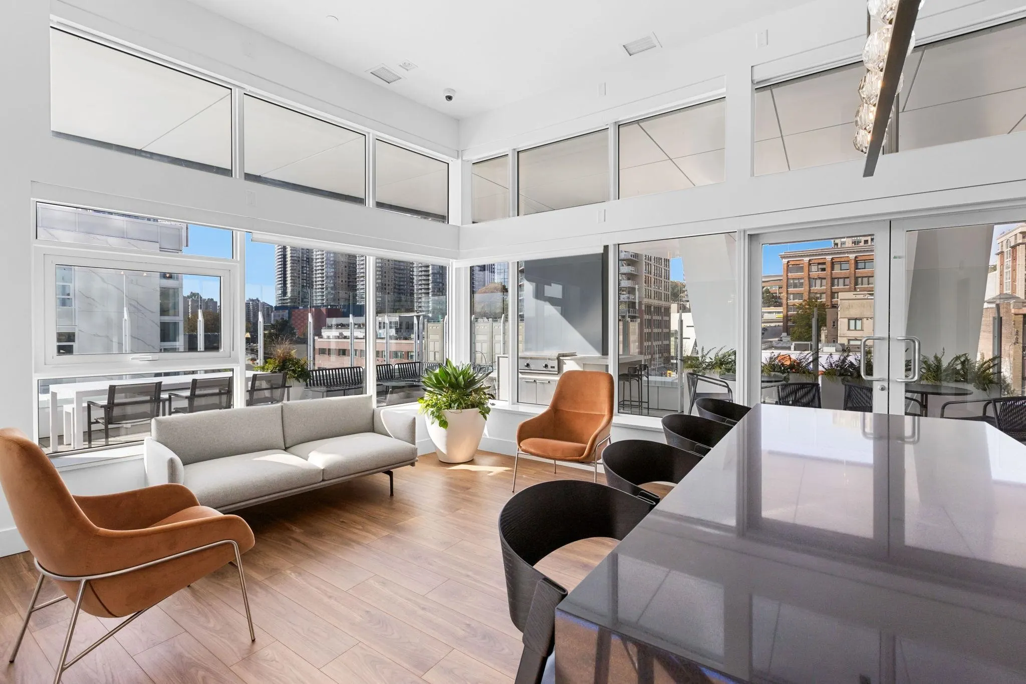 3004 680 Quayside Drive