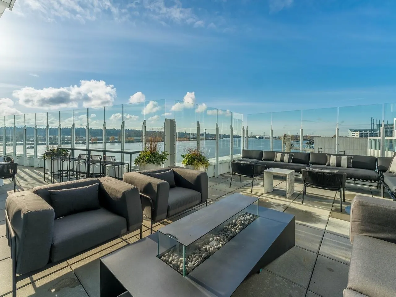 3004 680 Quayside Drive
