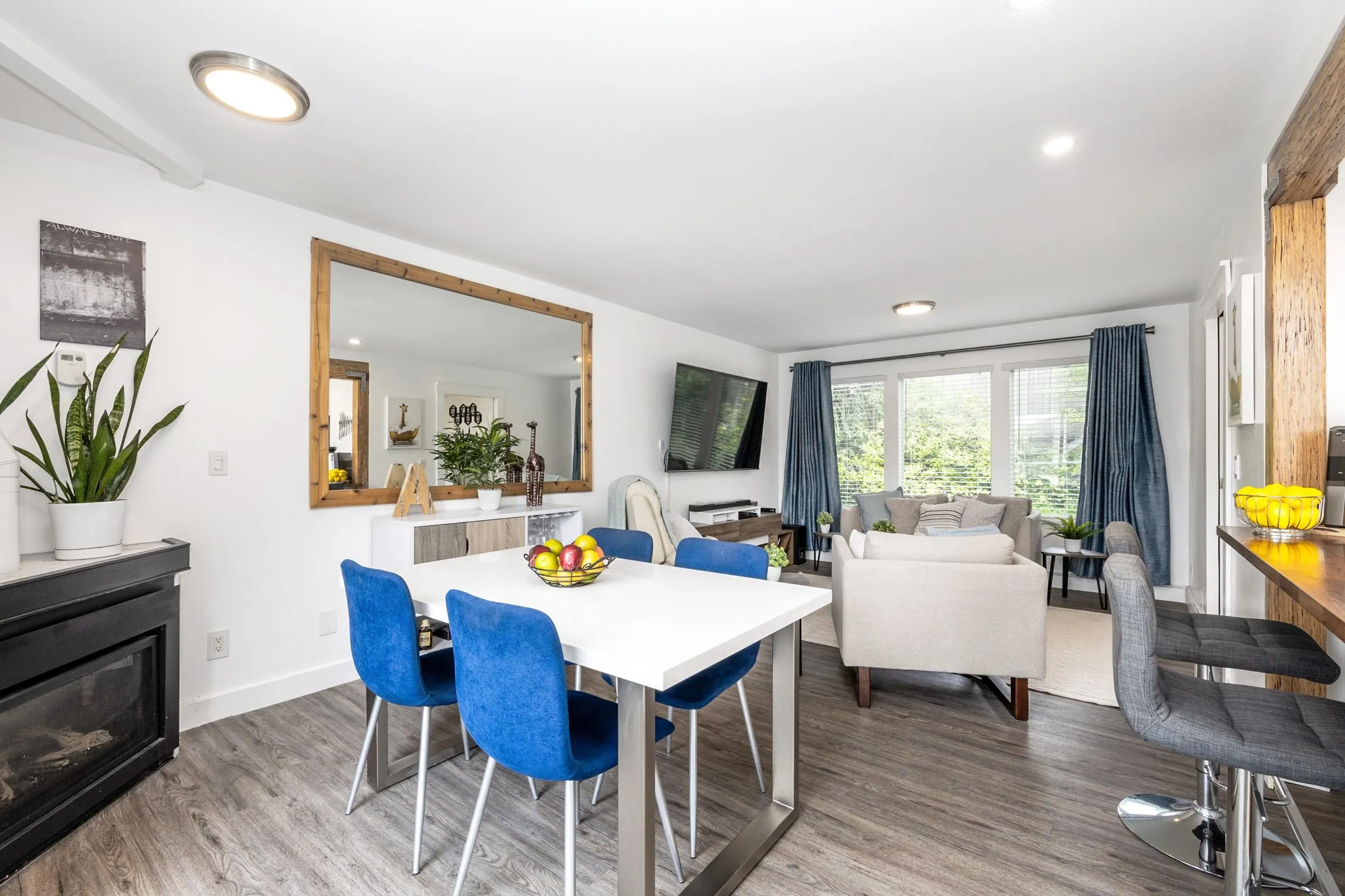 2313 Quayside Court