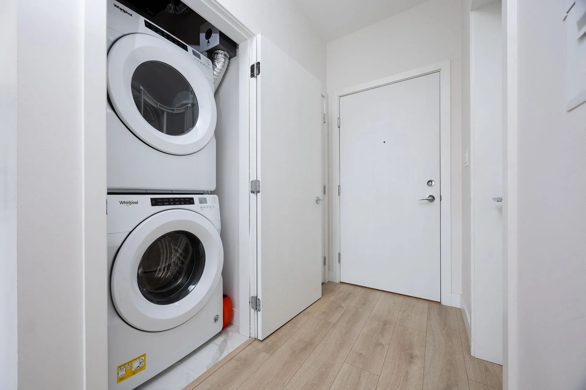 222 1792 Starling Drive