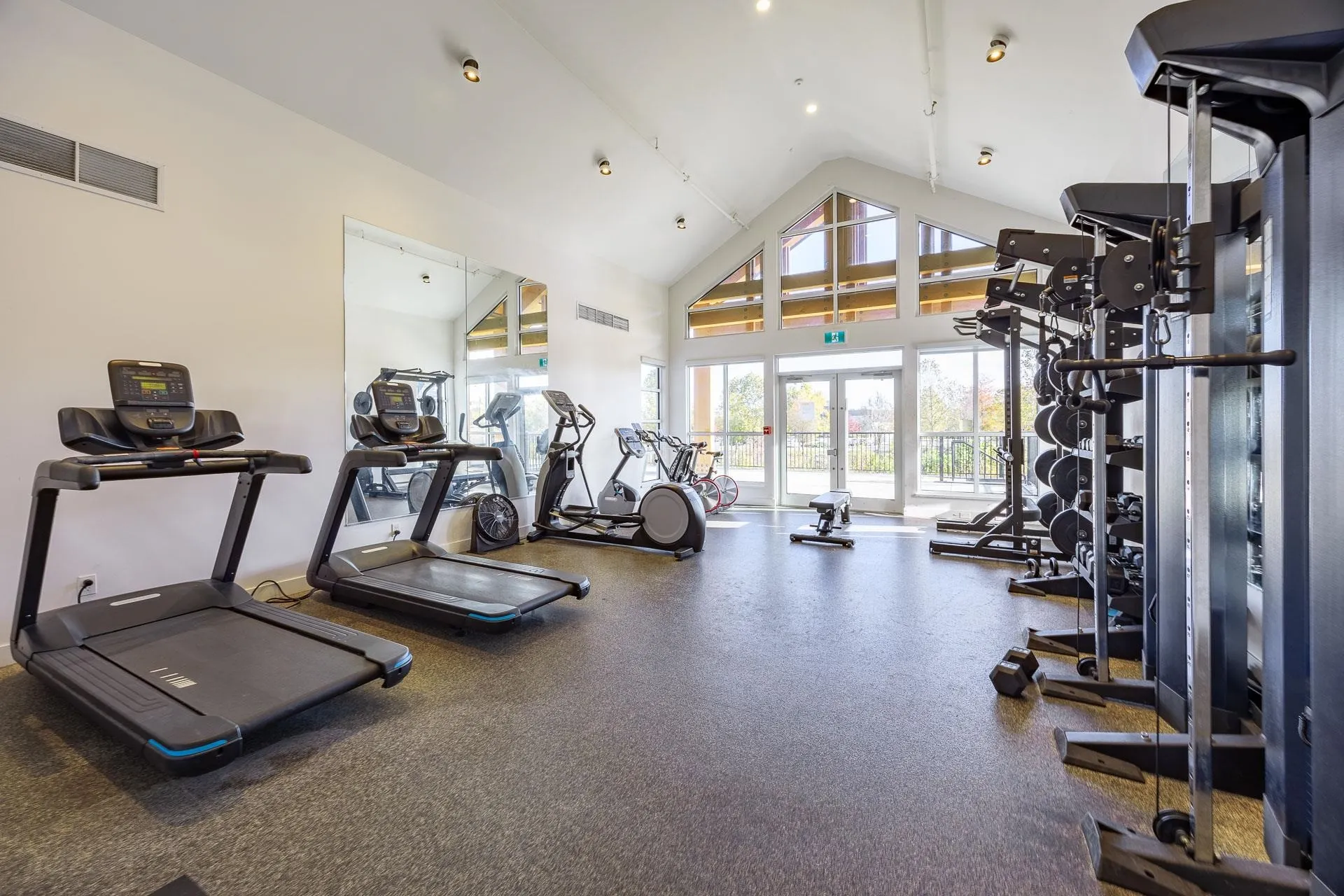 222 1792 Starling Drive