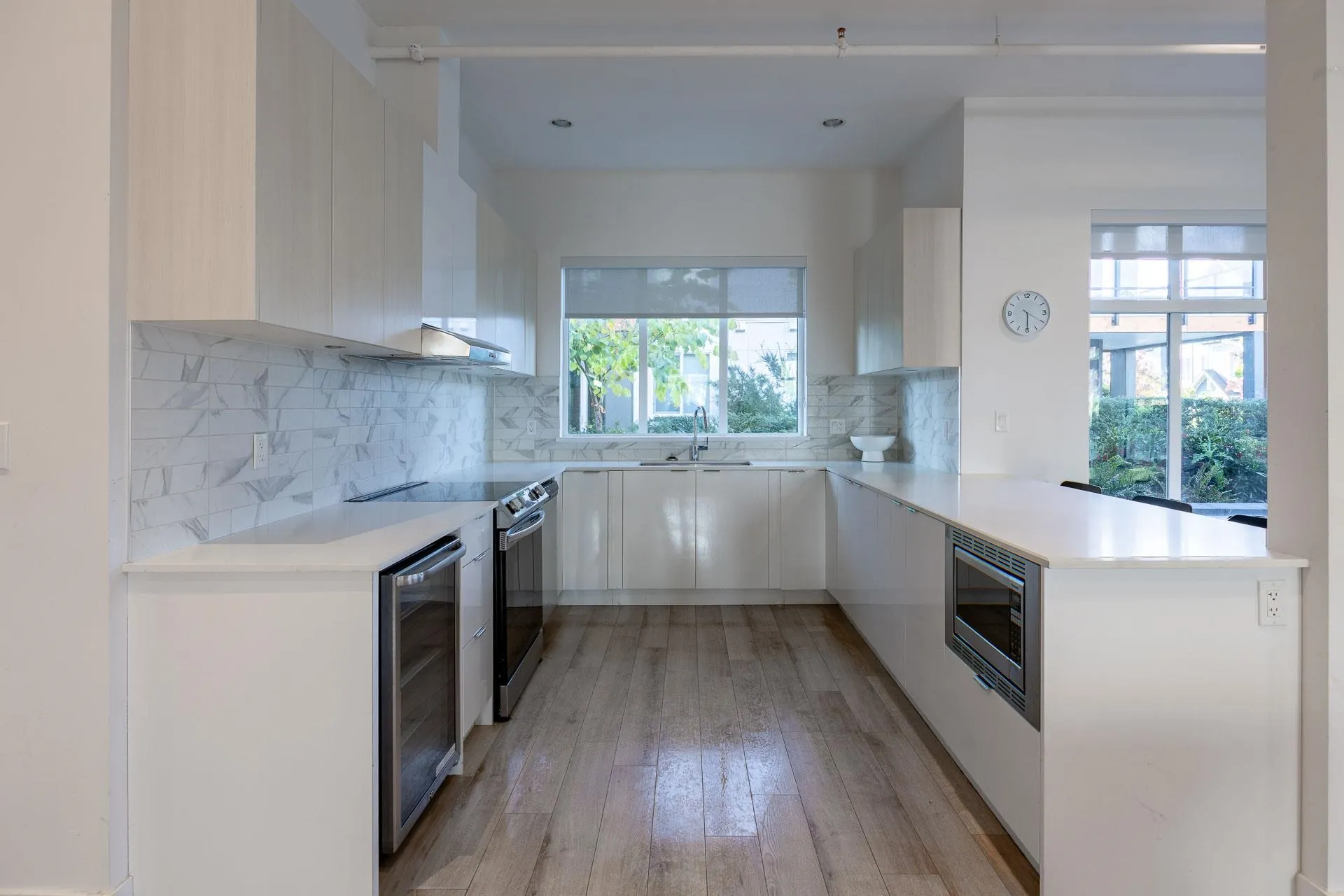 222 1792 Starling Drive