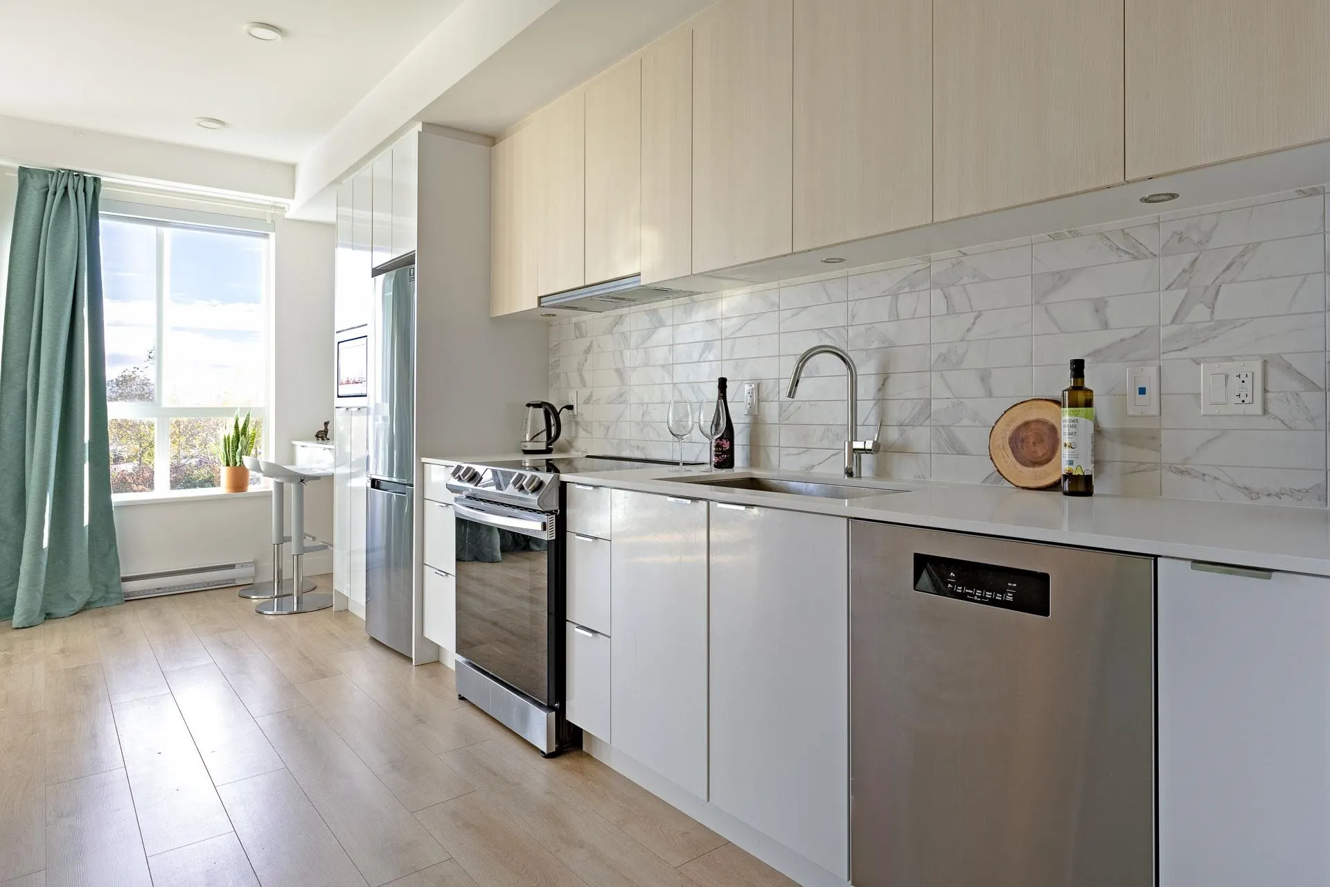 222 1792 Starling Drive