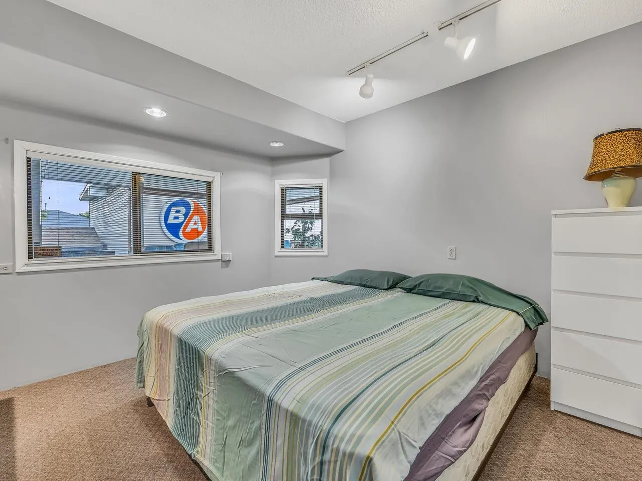 960 Porter Street