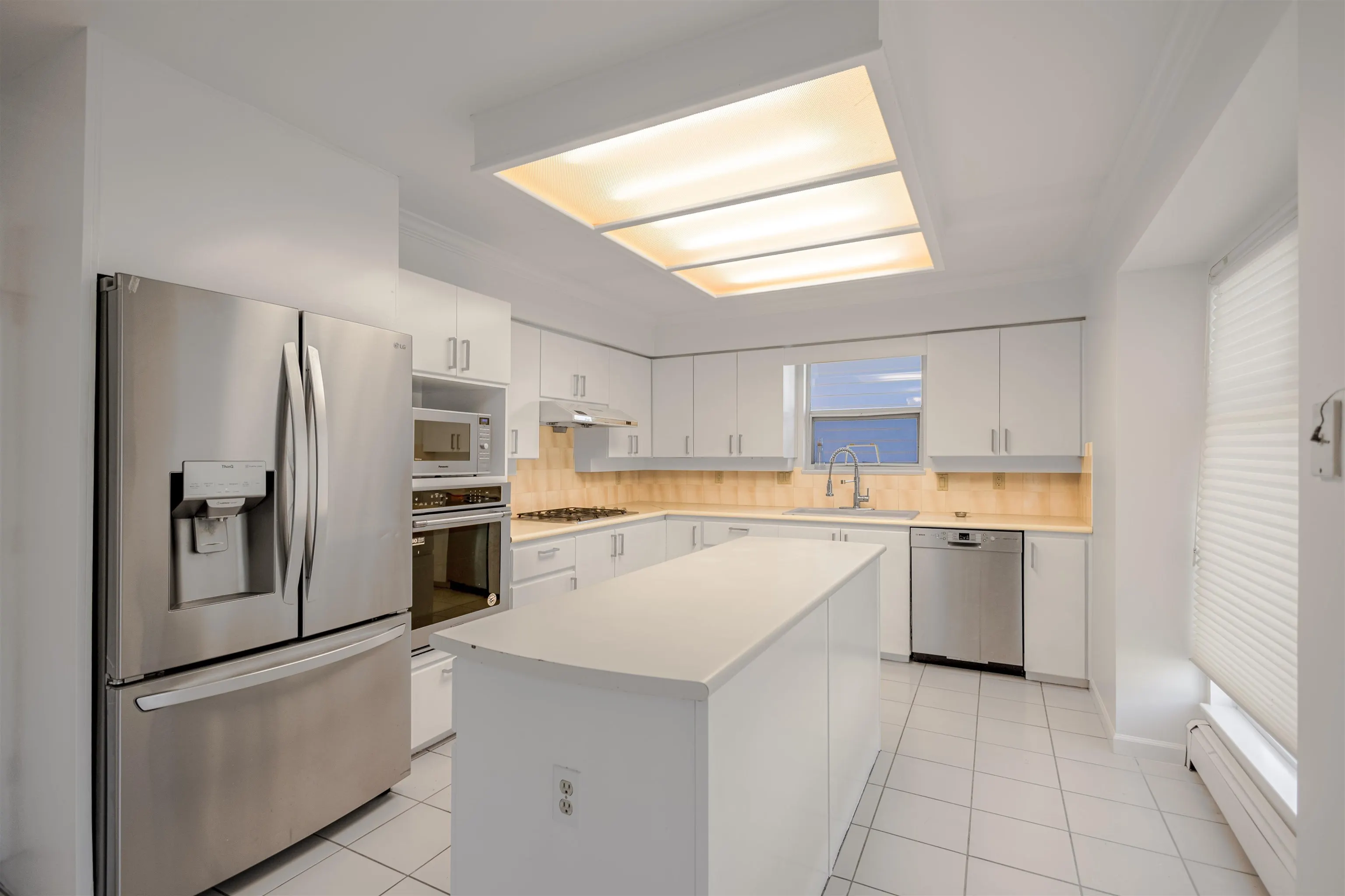 3837 W 34th Street