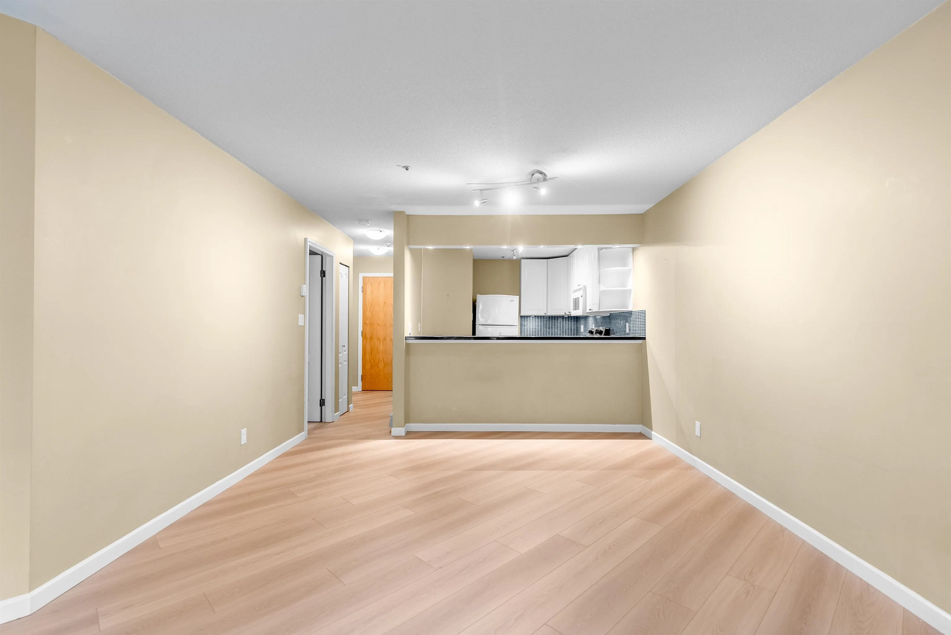 107 8651 Ackroyd Road