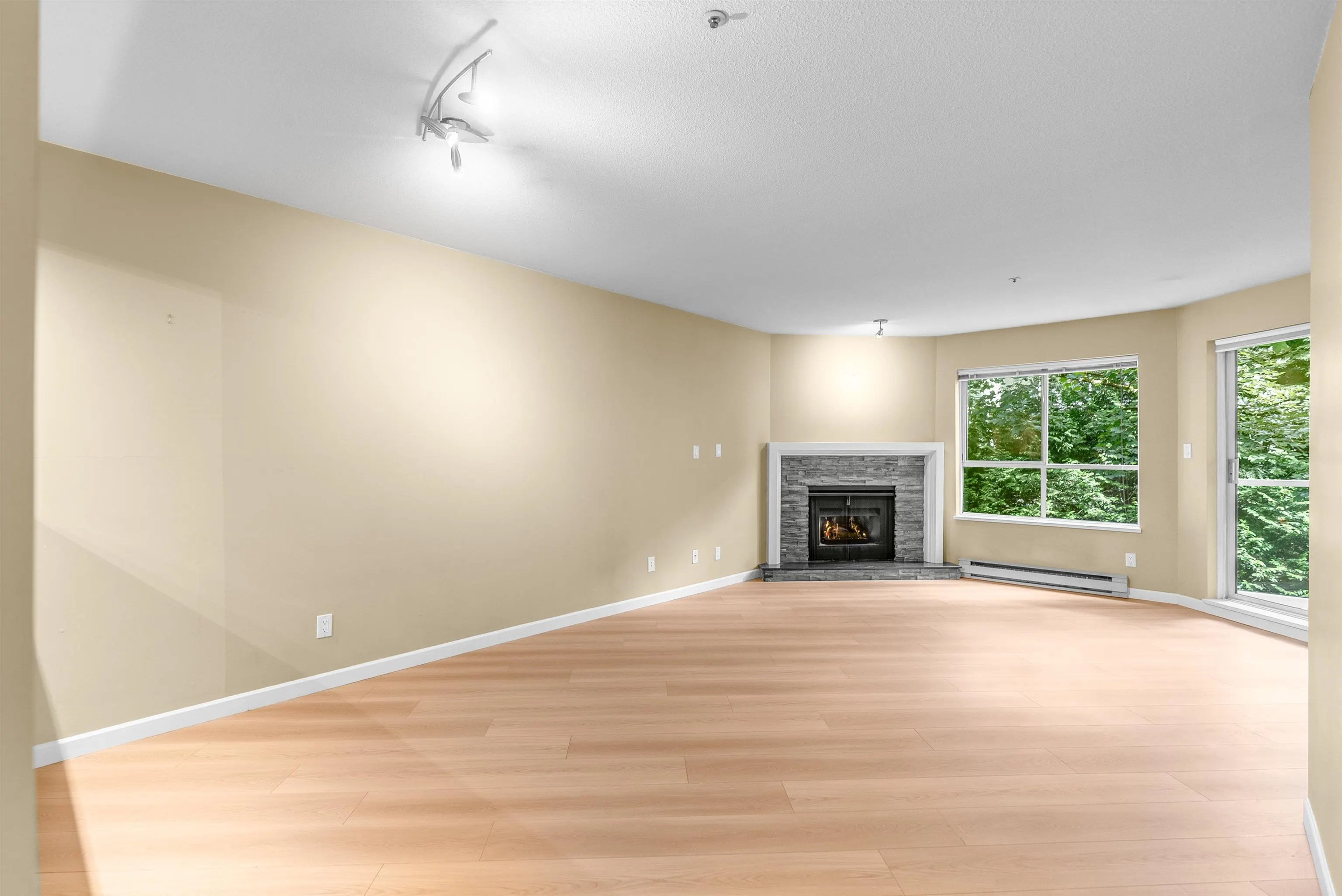 107 8651 Ackroyd Road
