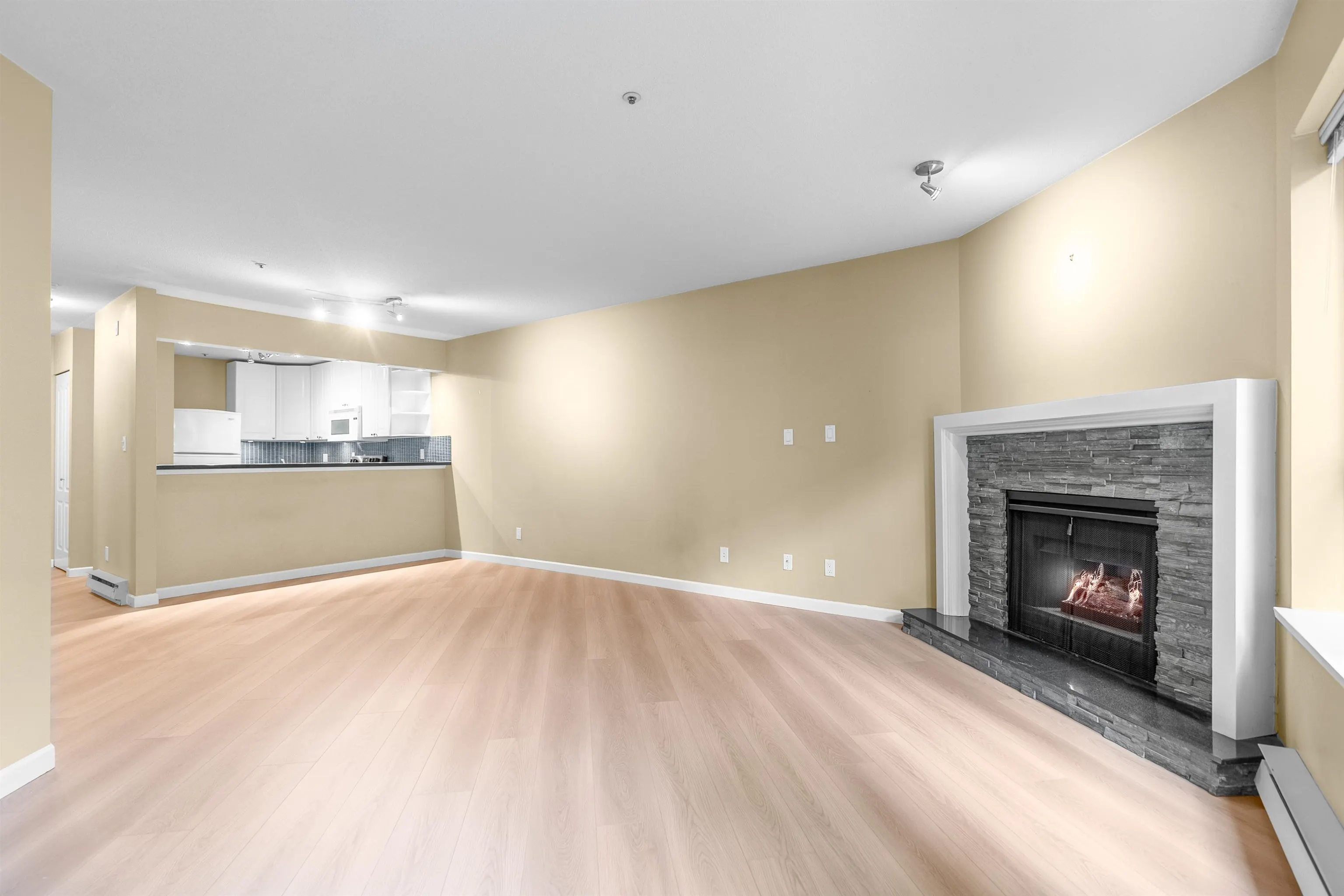 107 8651 Ackroyd Road