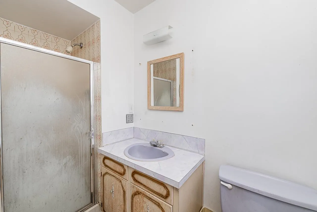 8391 Rideau Drive