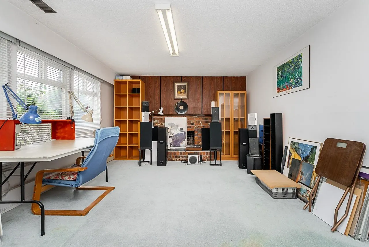 8391 Rideau Drive