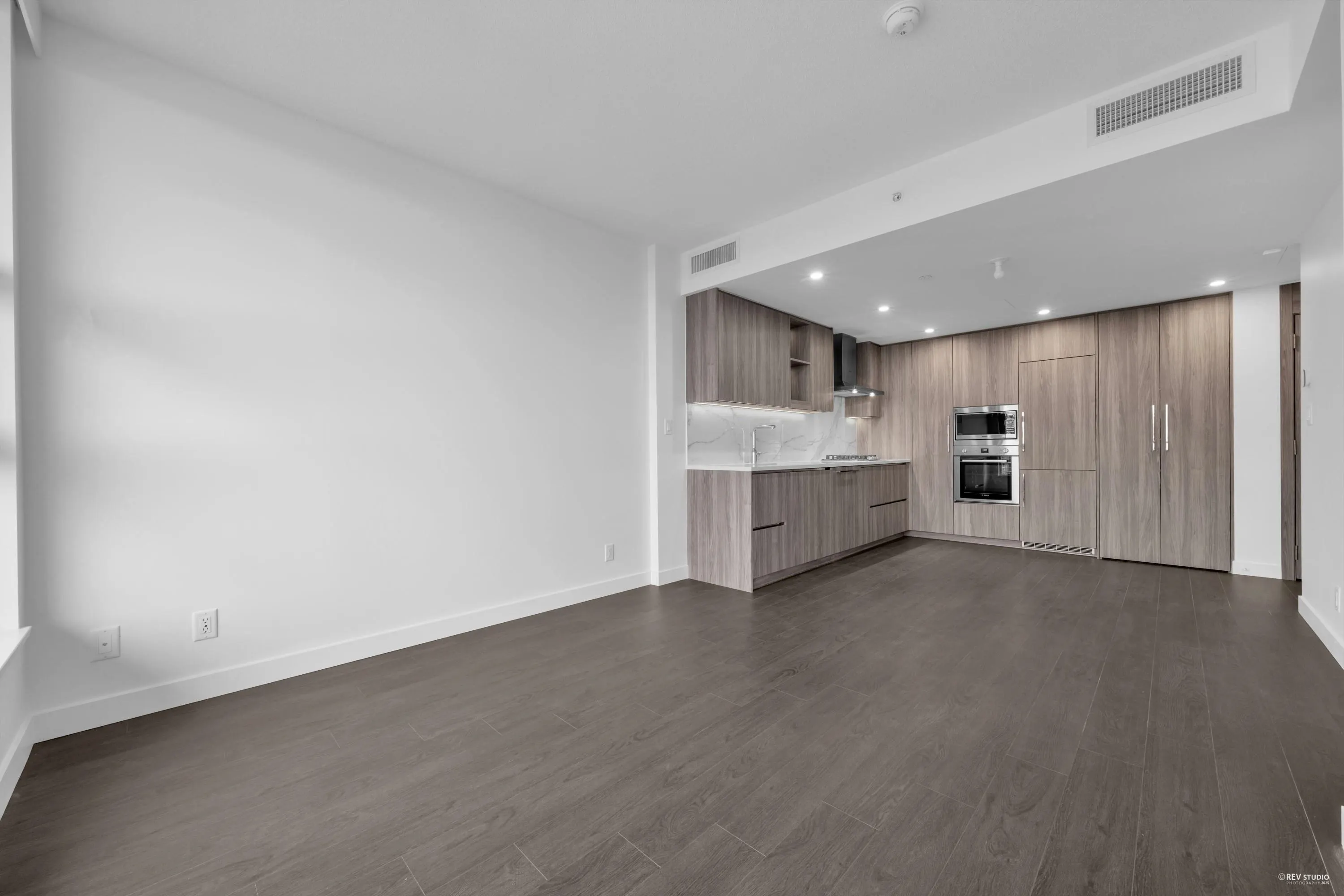 3504 13768 100 Avenue