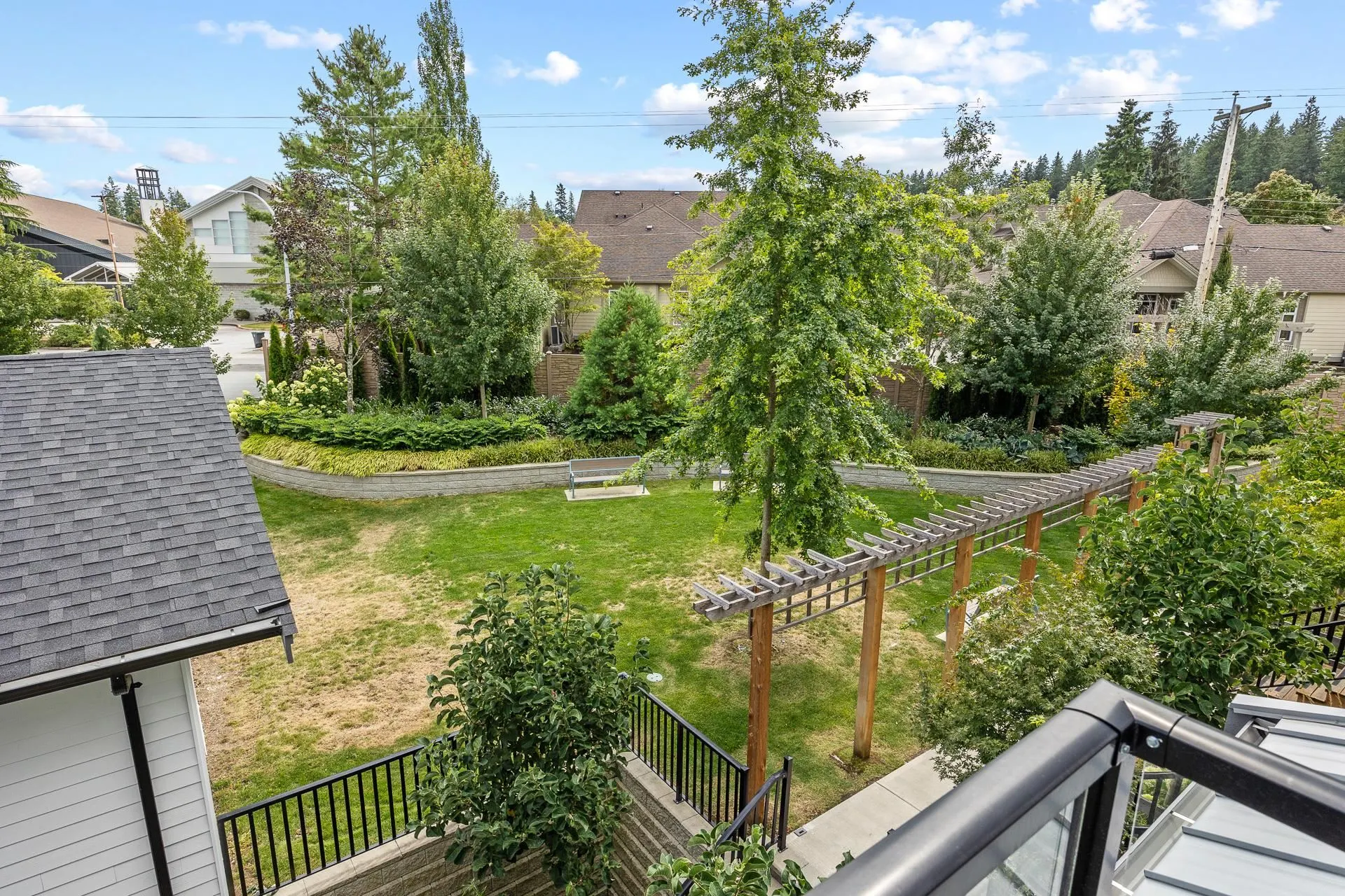 21 15030 28 Avenue