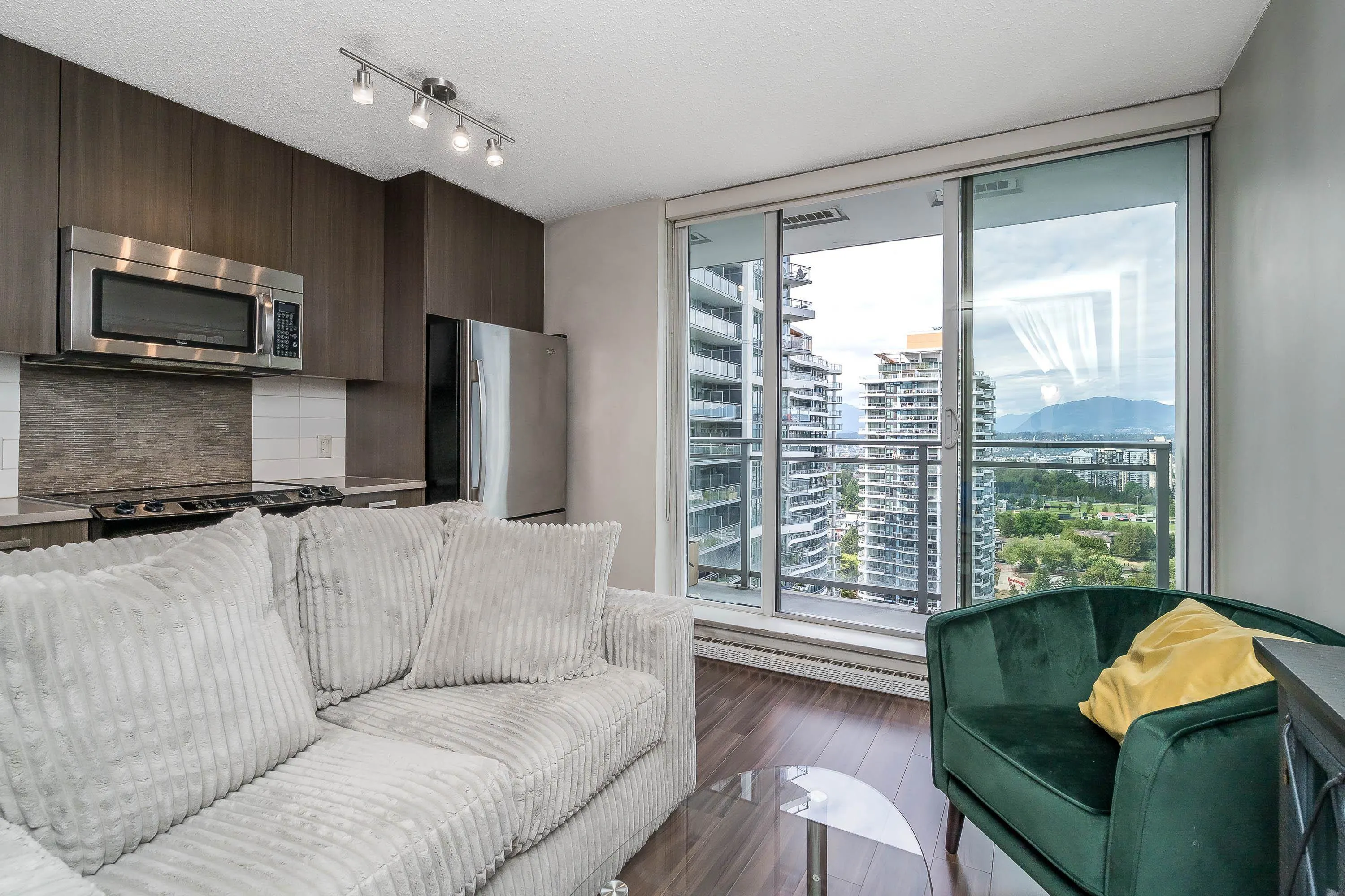 2603 13325 102a Avenue