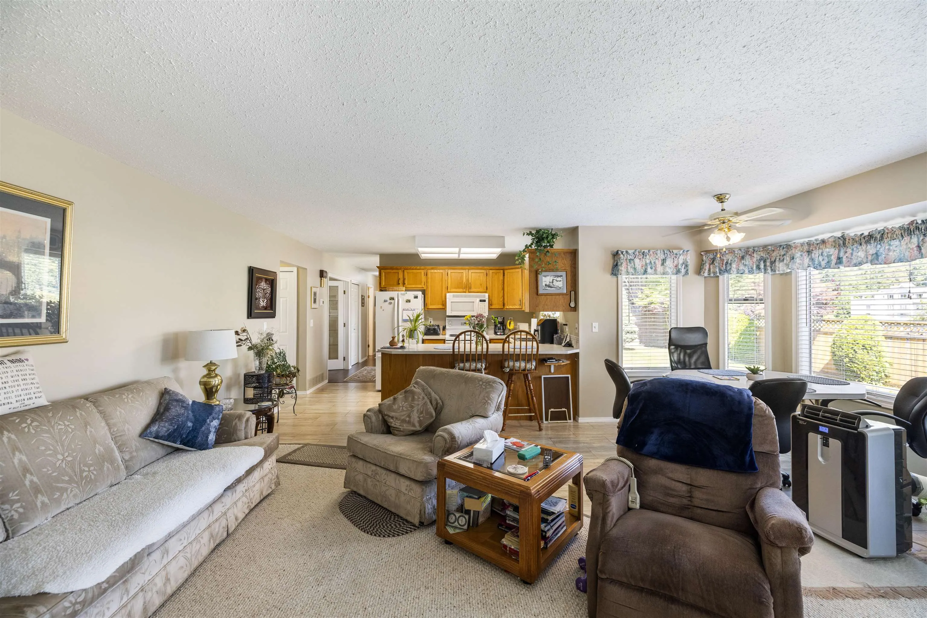 1163 King George Boulevard