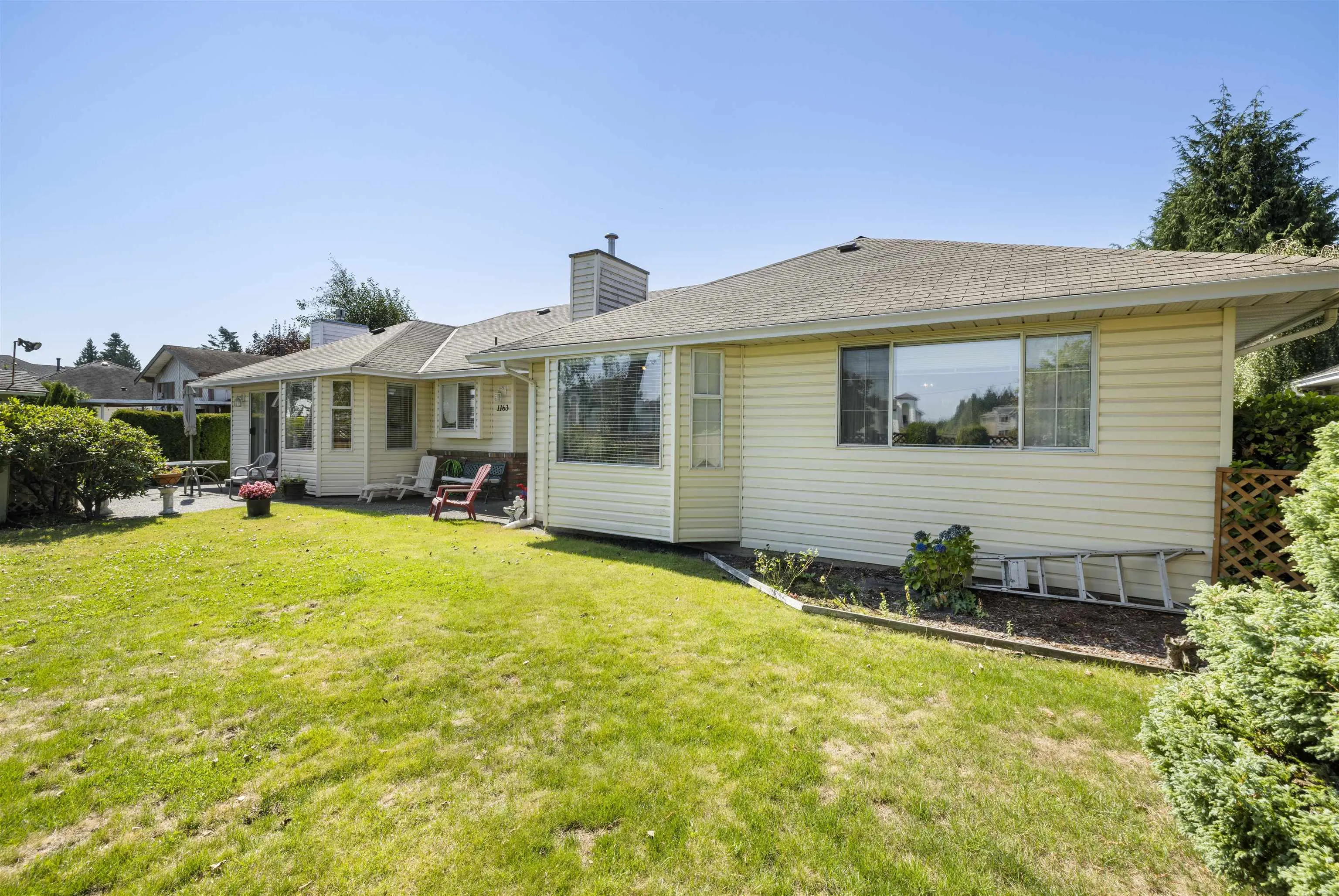 1163 King George Boulevard