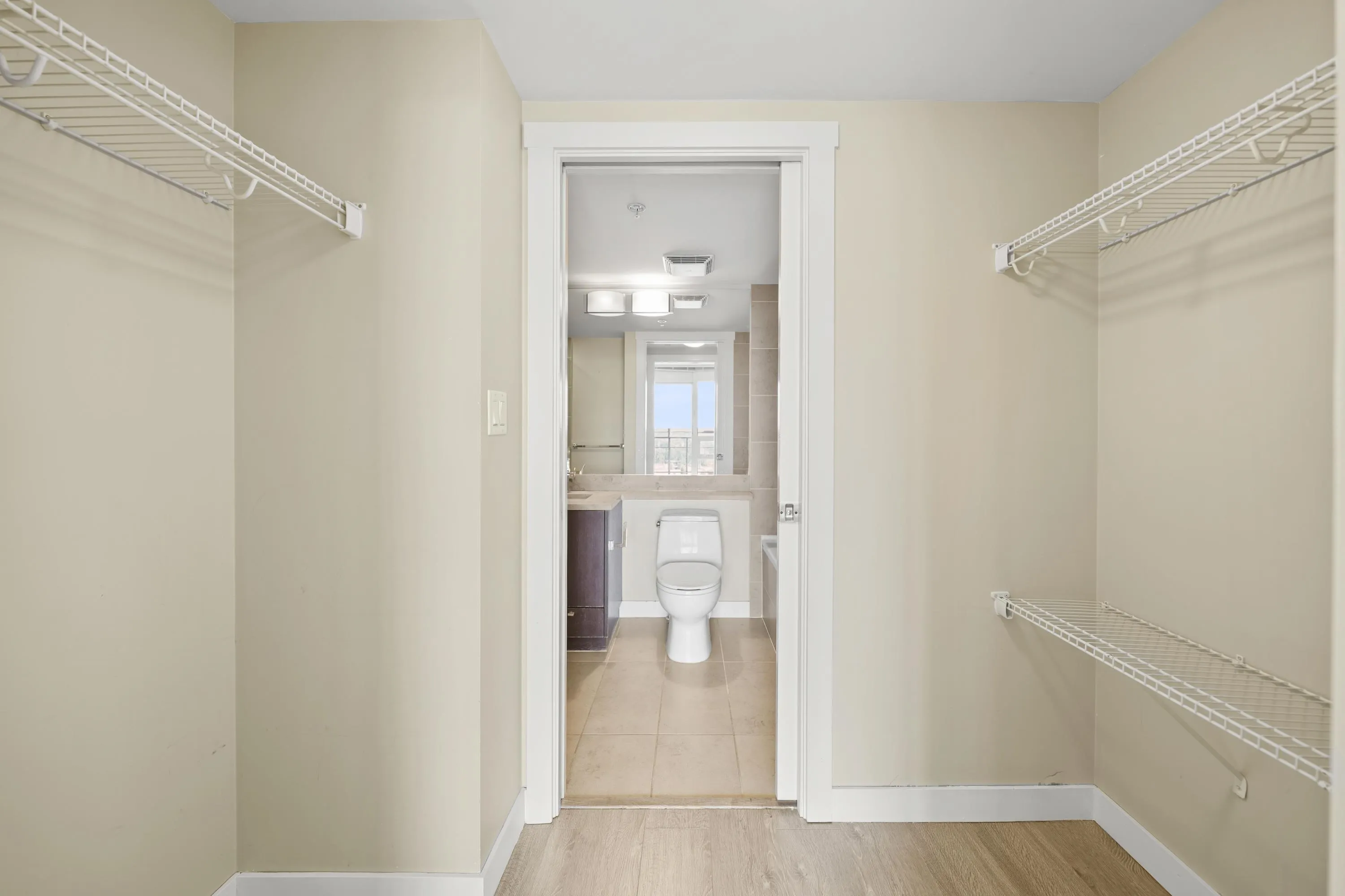 3006 2978 Glen Drive