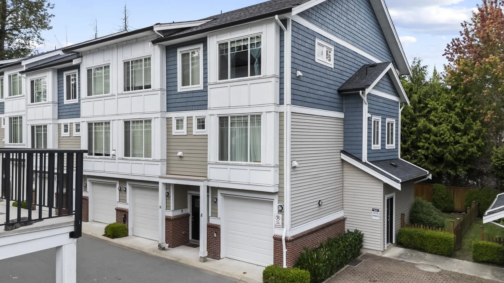 8 8747 162 Street