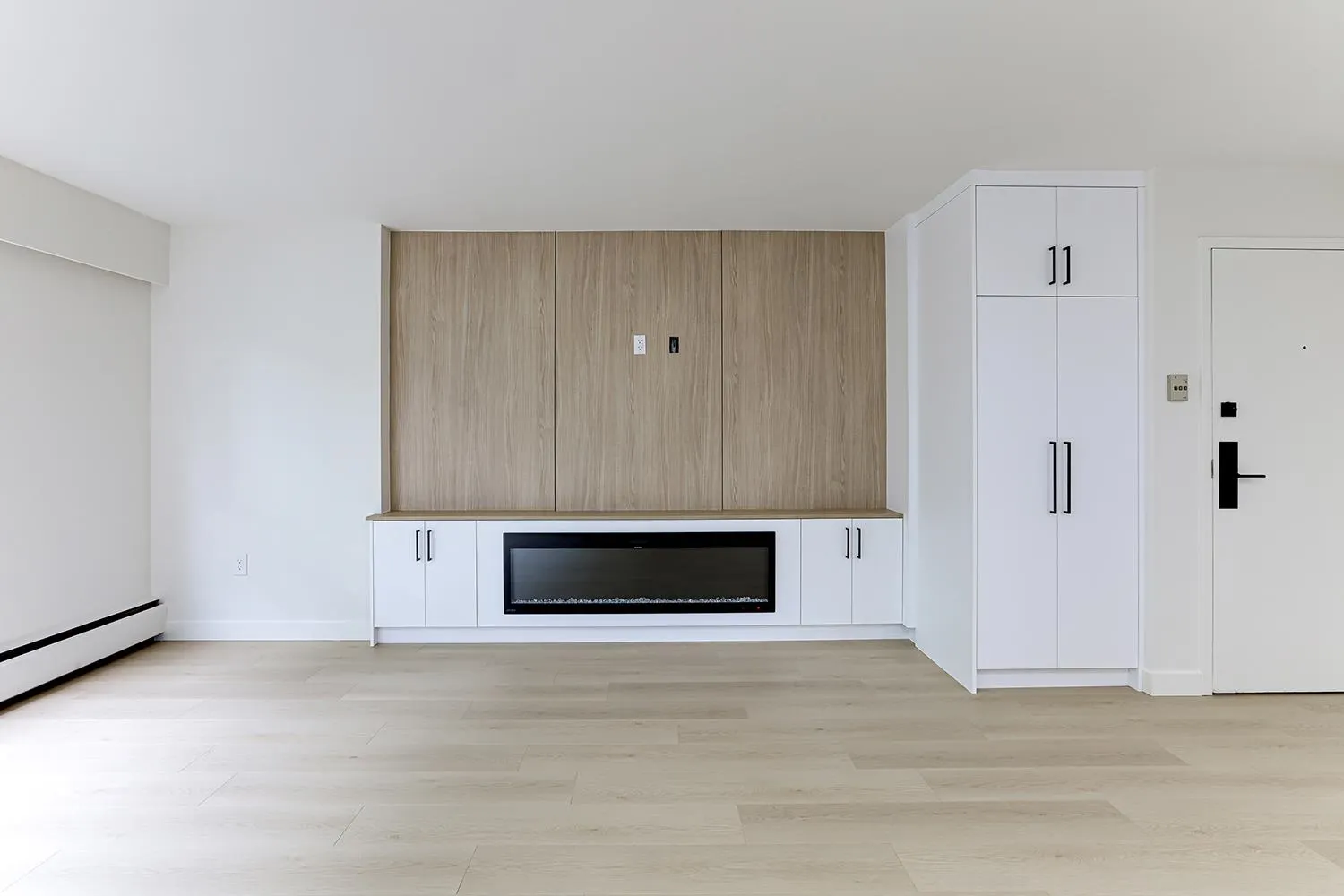 202 1165 Burnaby Street