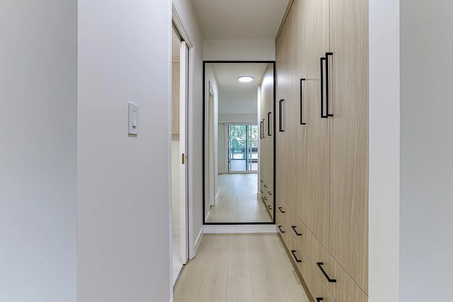 202 1165 Burnaby Street