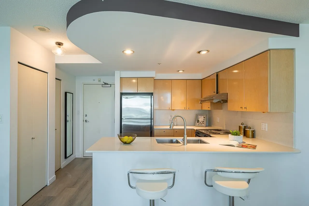 1206 1009 Expo Boulevard