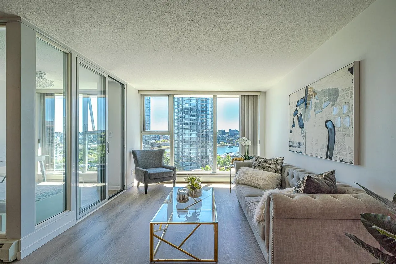 1206 1009 Expo Boulevard