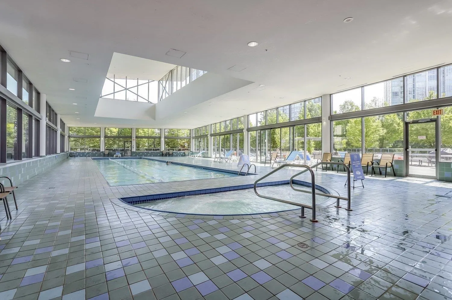 1206 1009 Expo Boulevard