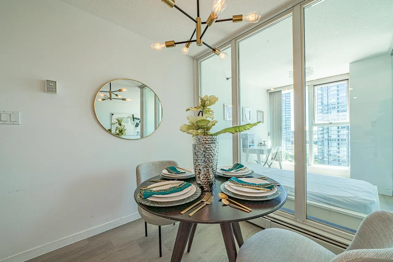 1206 1009 Expo Boulevard