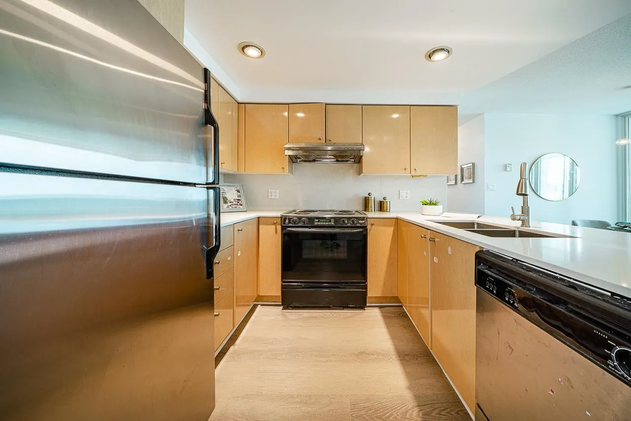 1206 1009 Expo Boulevard