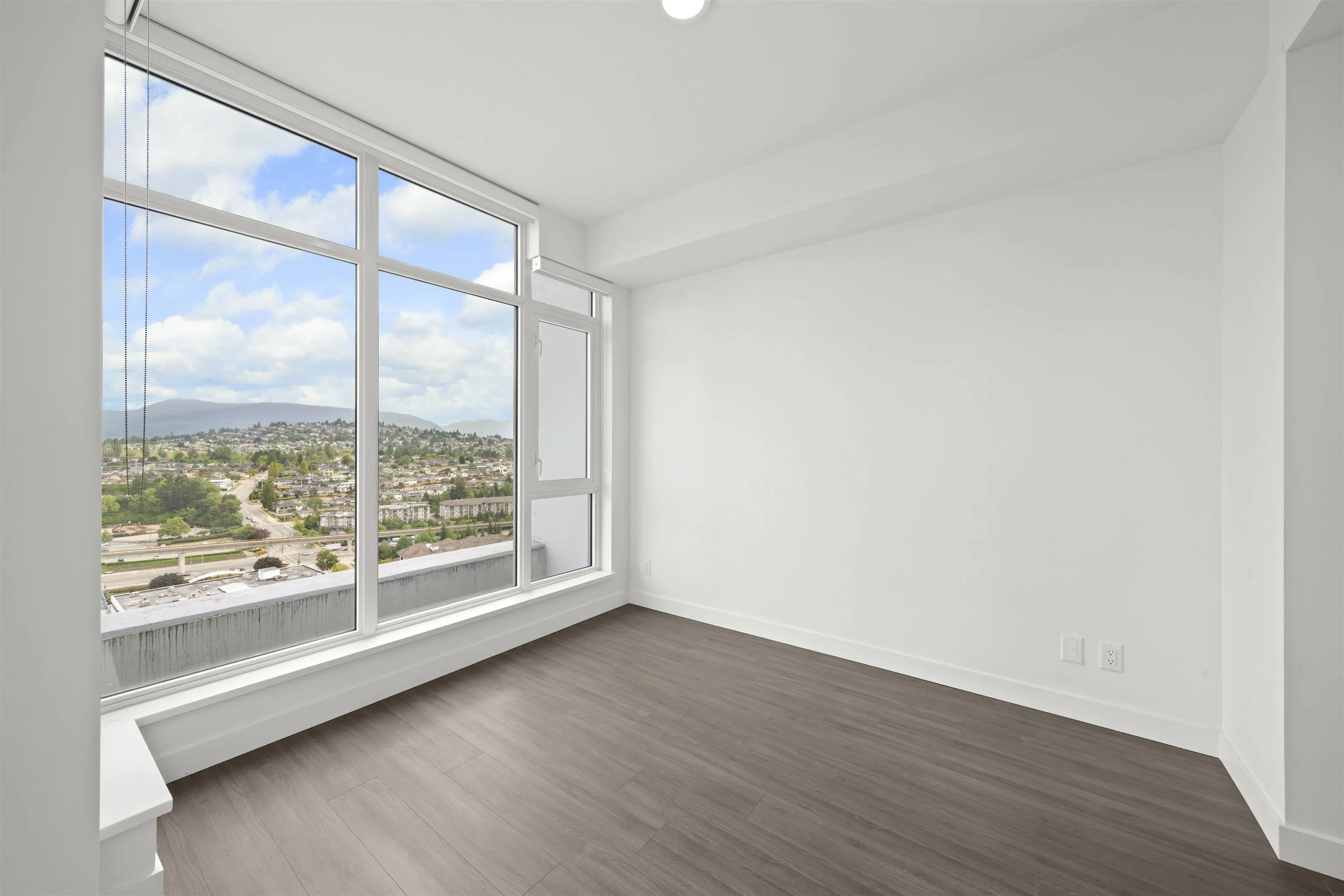 2807 2311 Beta Avenue