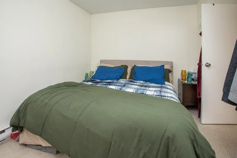 201 8040 Colonial Drive