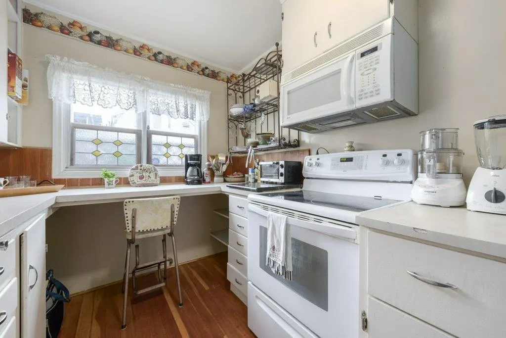 125 E 48th Avenue