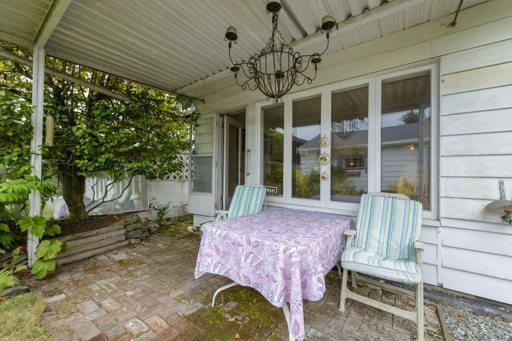 125 E 48th Avenue