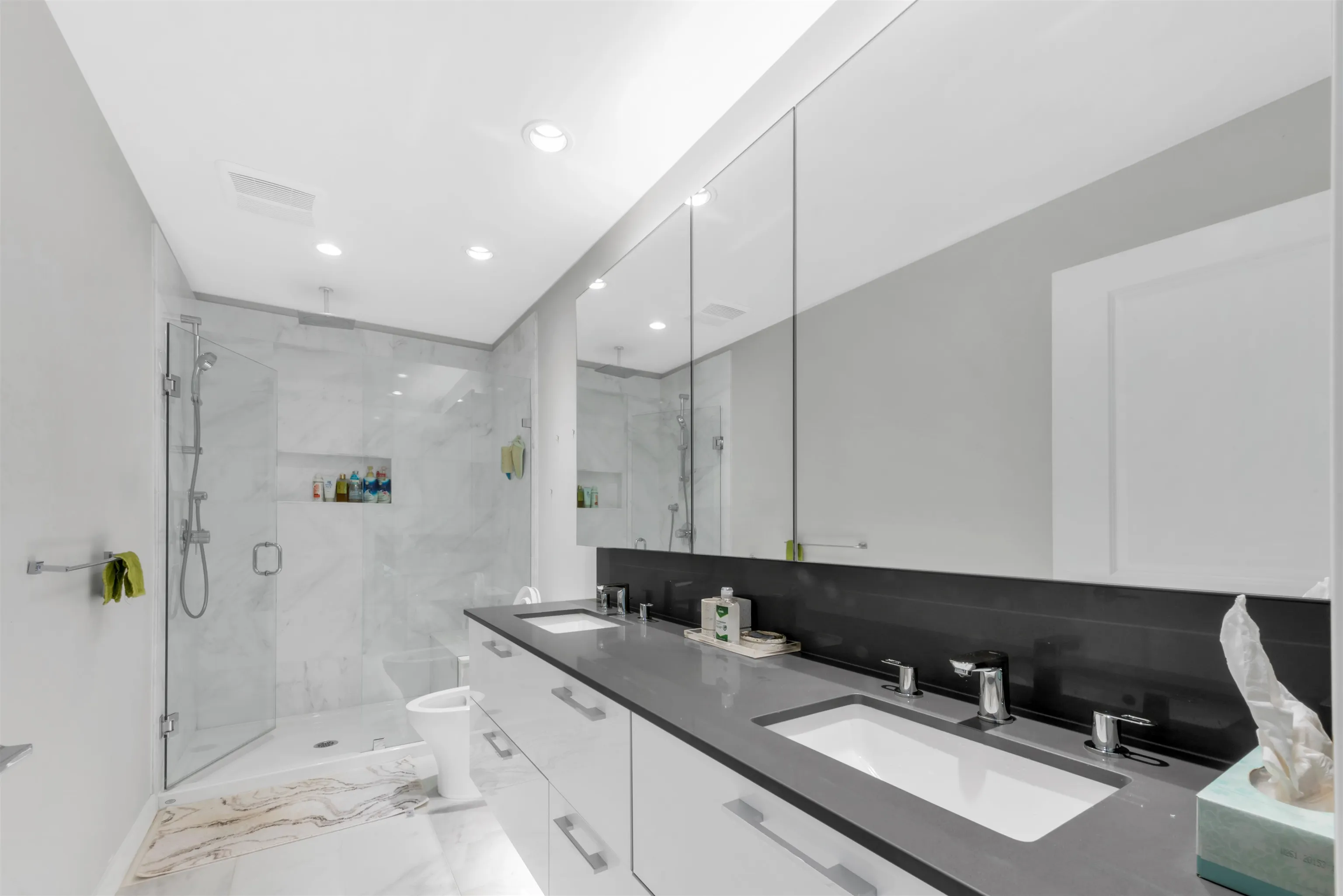 305 3487 Binning Road