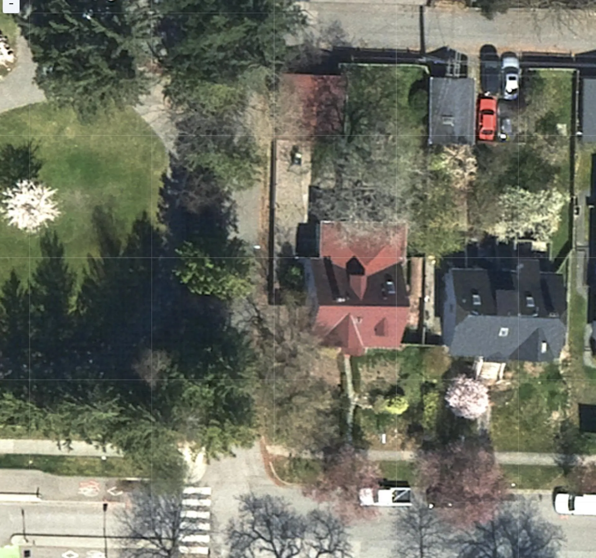 877 W 28th Avenue