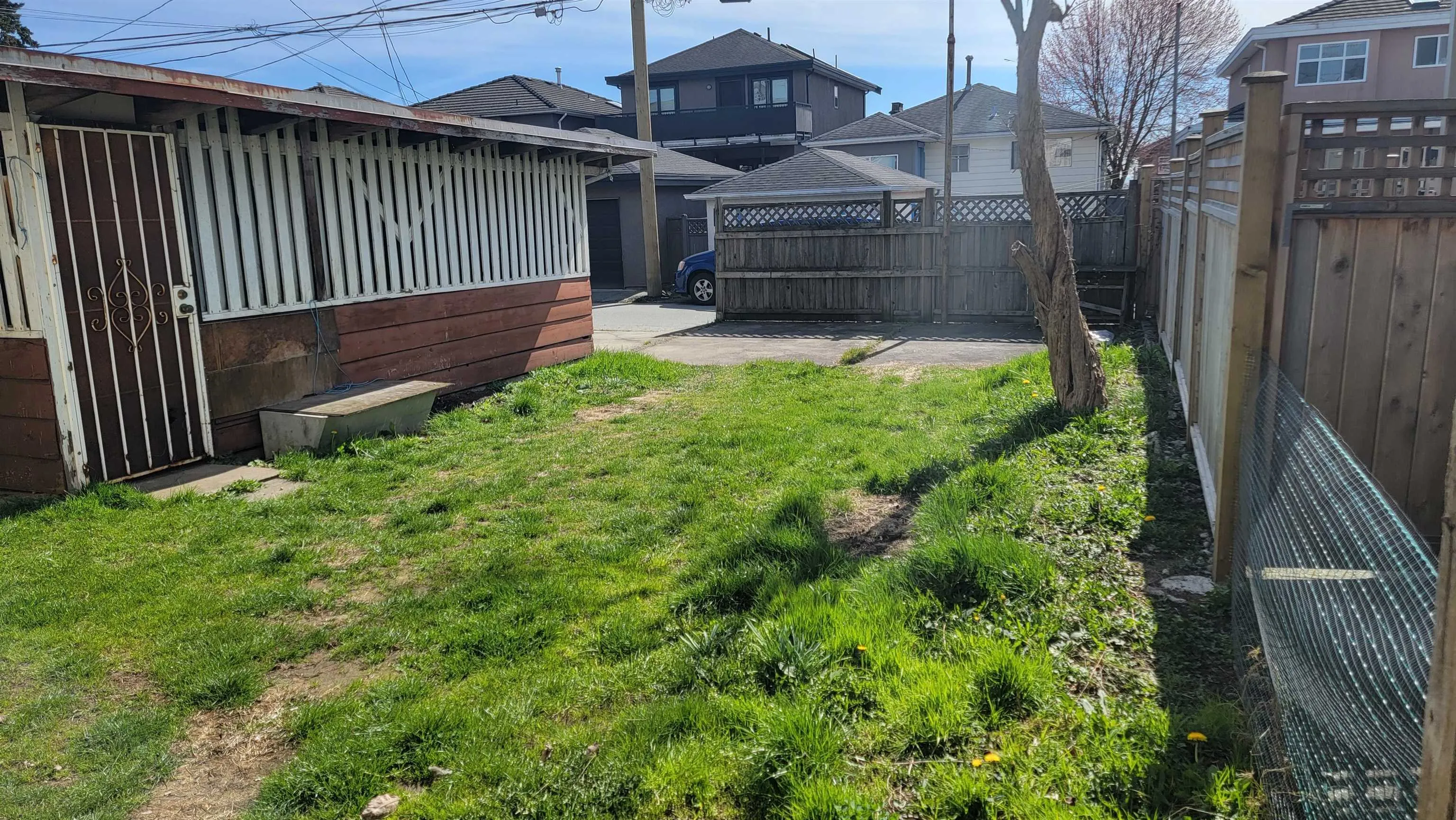 454 E 55 Avenue