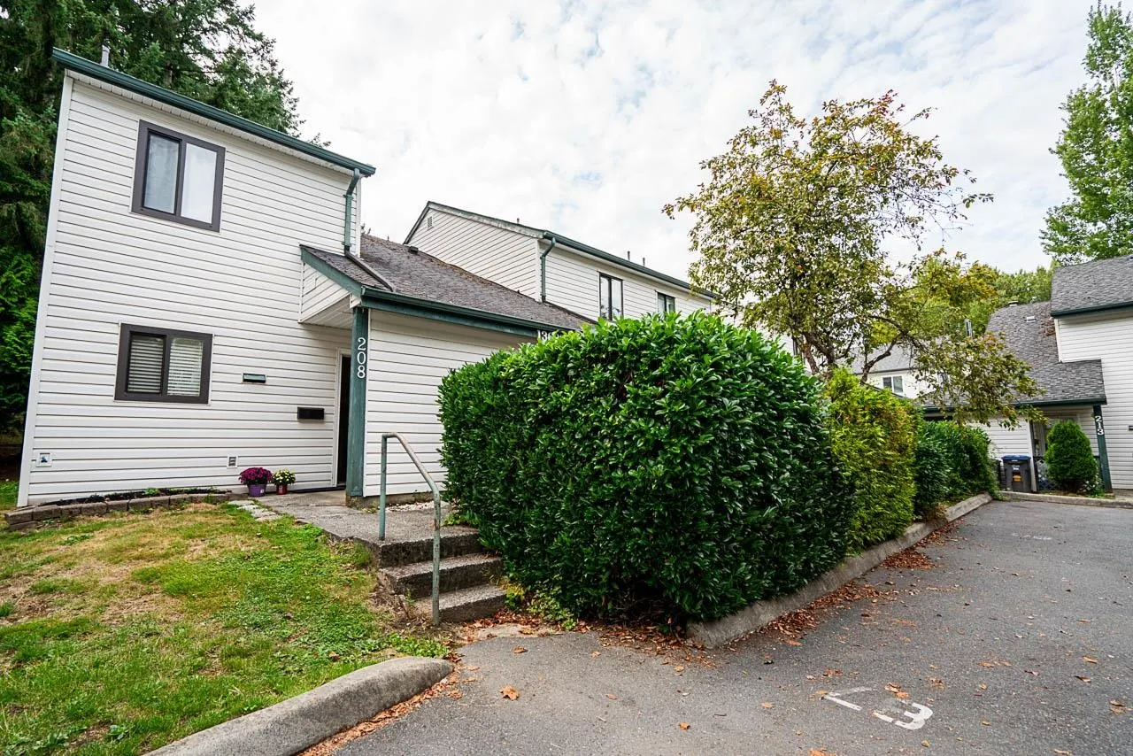 208 13632 67 Avenue
