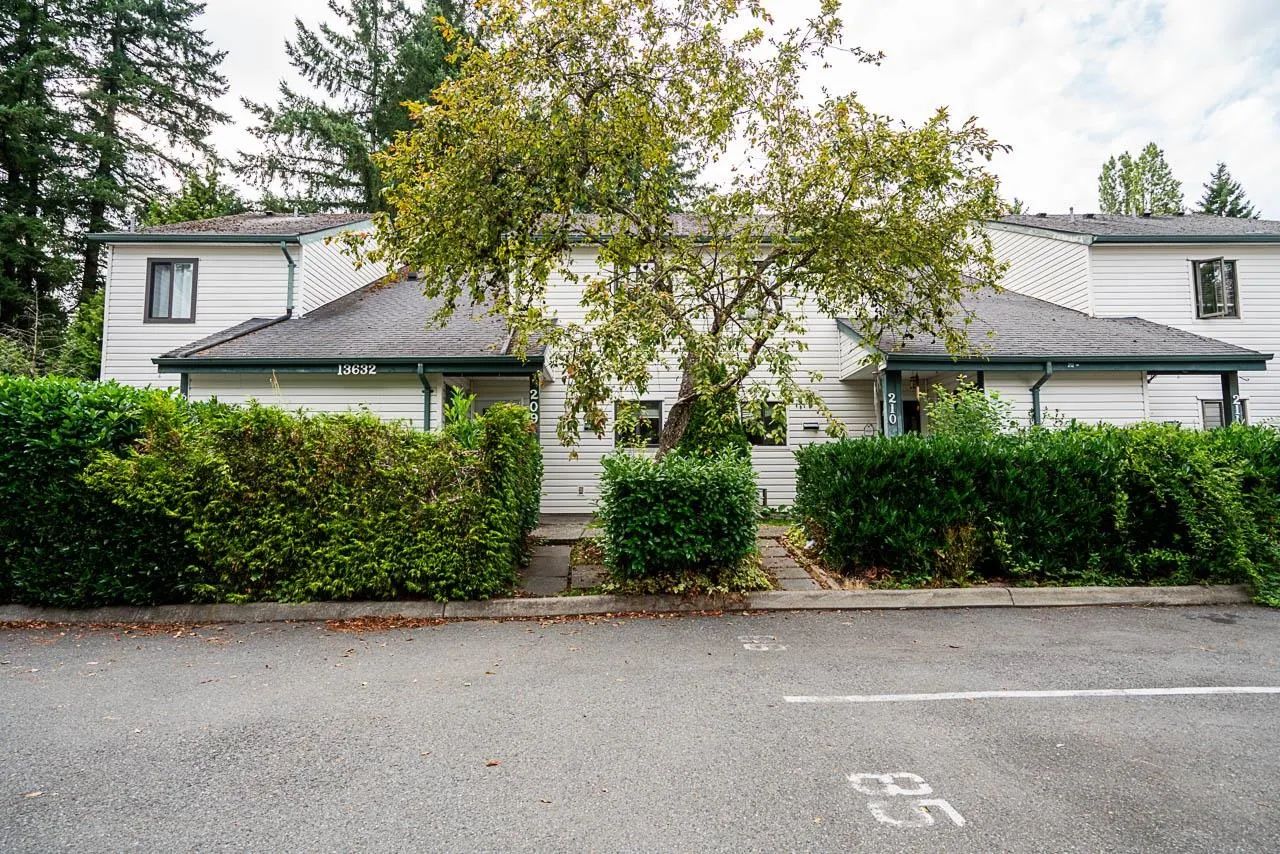 208 13632 67 Avenue