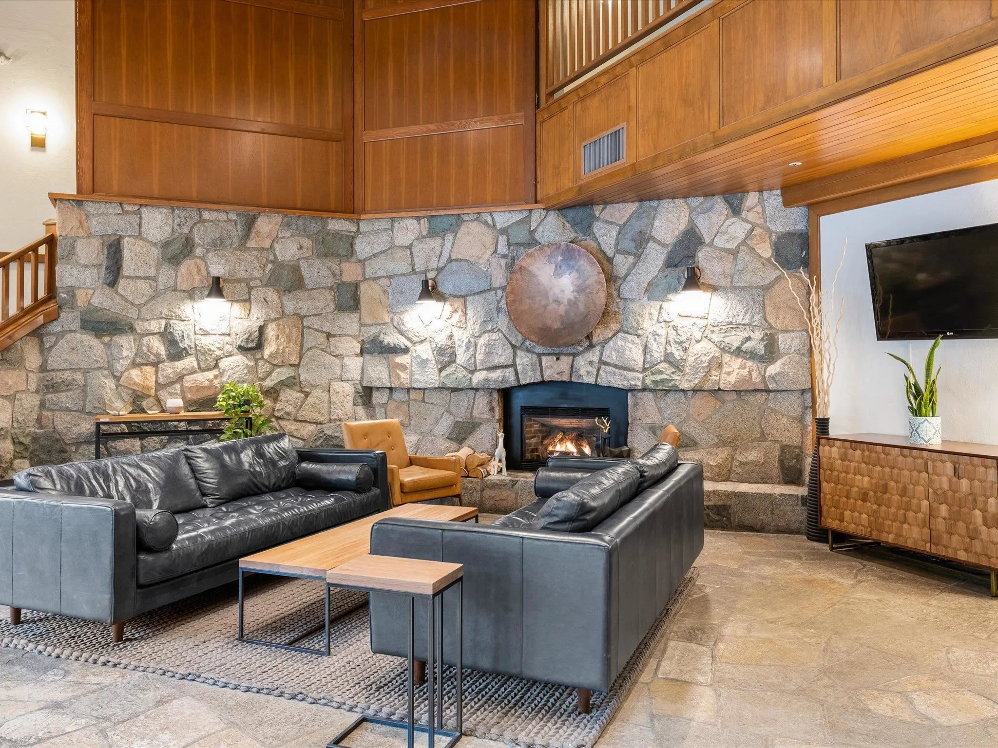 307 4122 Village Green Way