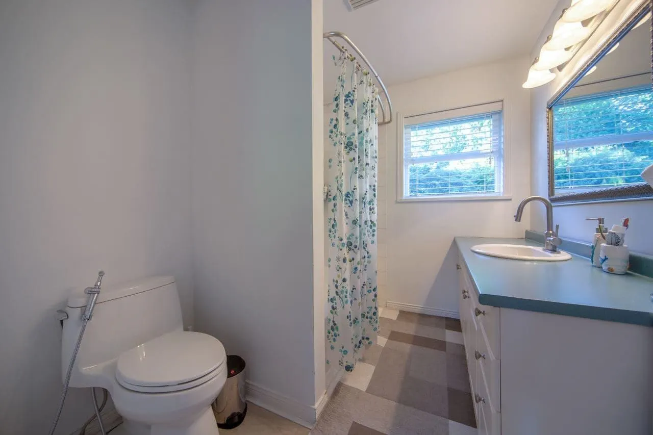 1704 Pierard Road