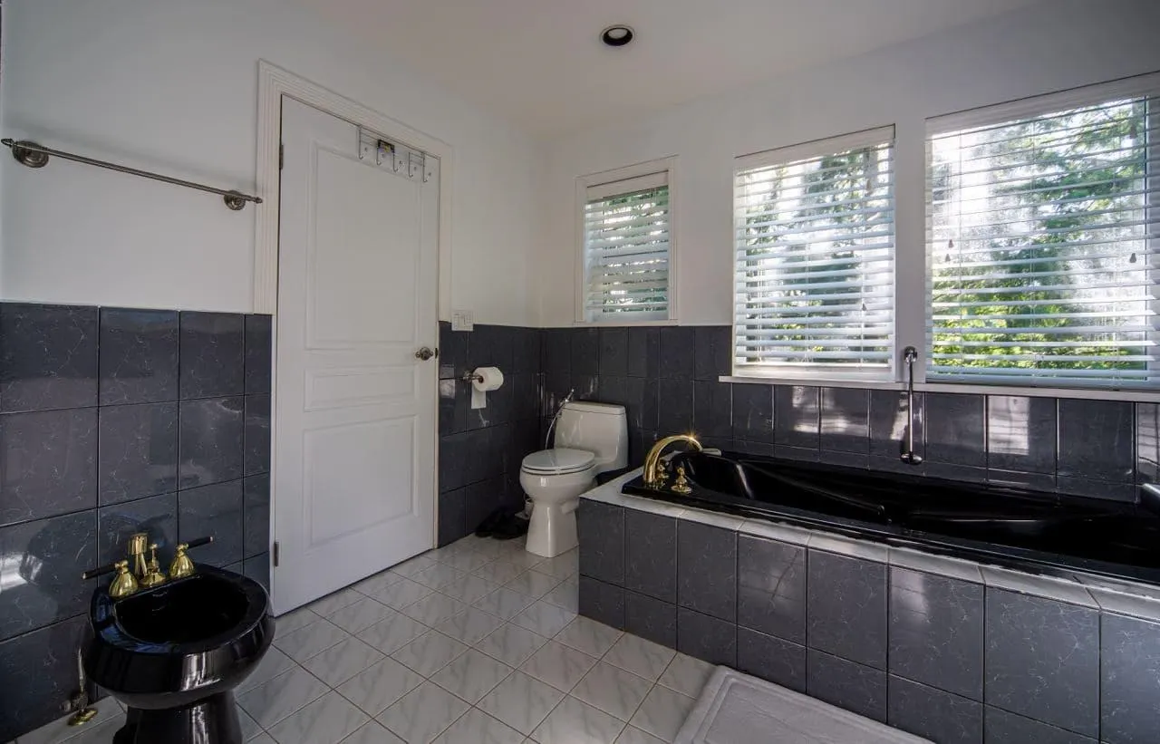 1704 Pierard Road