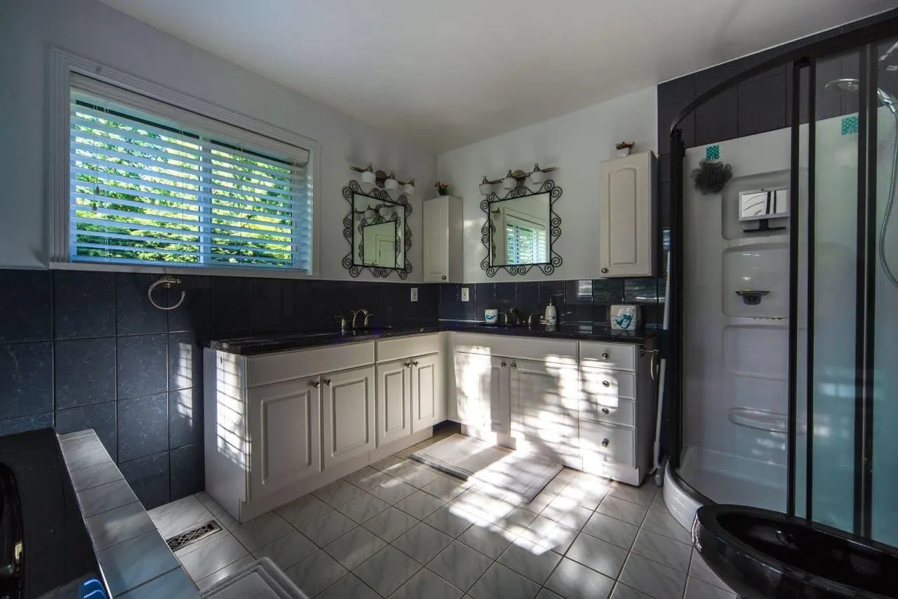 1704 Pierard Road
