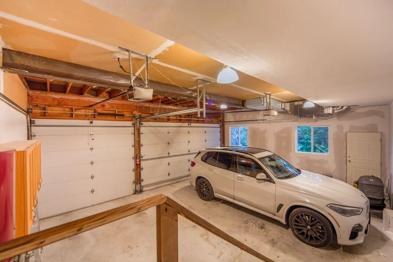 1704 Pierard Road