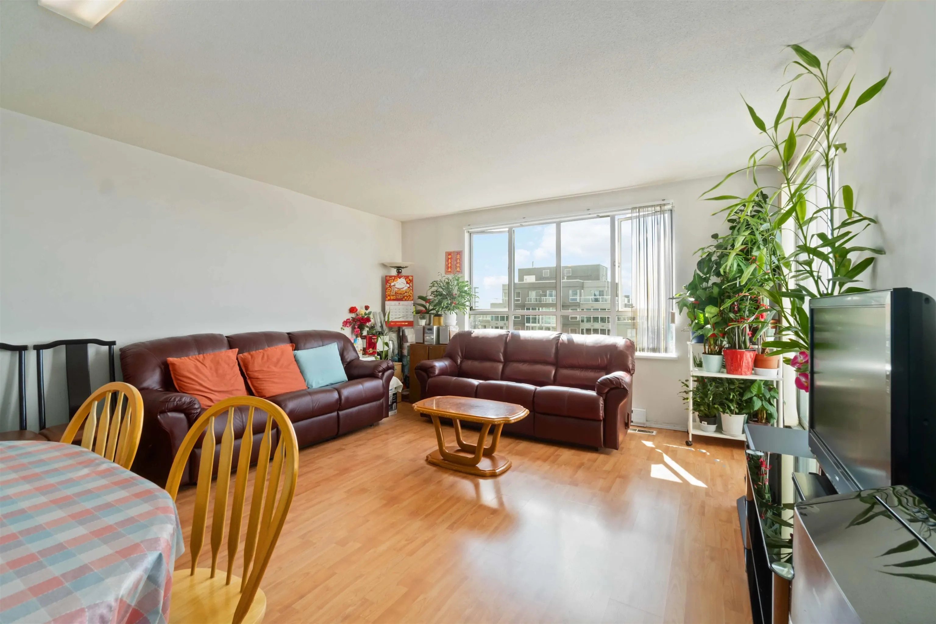 1204 3455 Ascot Place