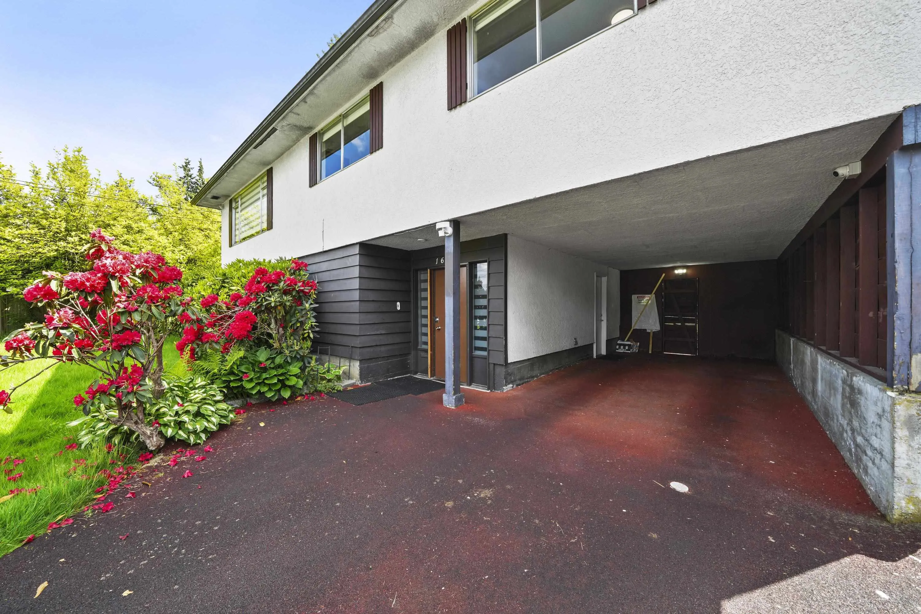 1640 Spray Avenue