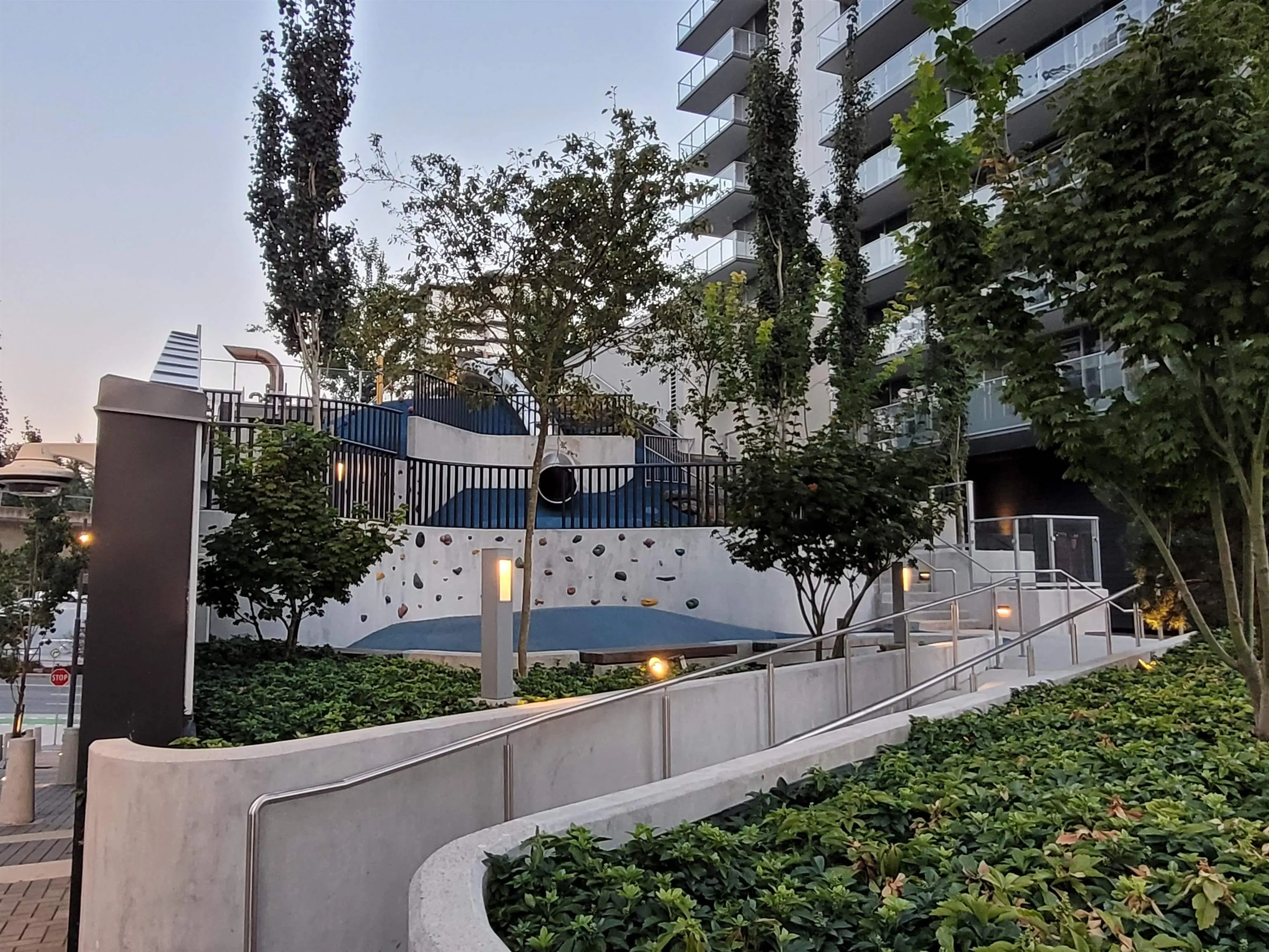 2103 3809 Evergreen Place