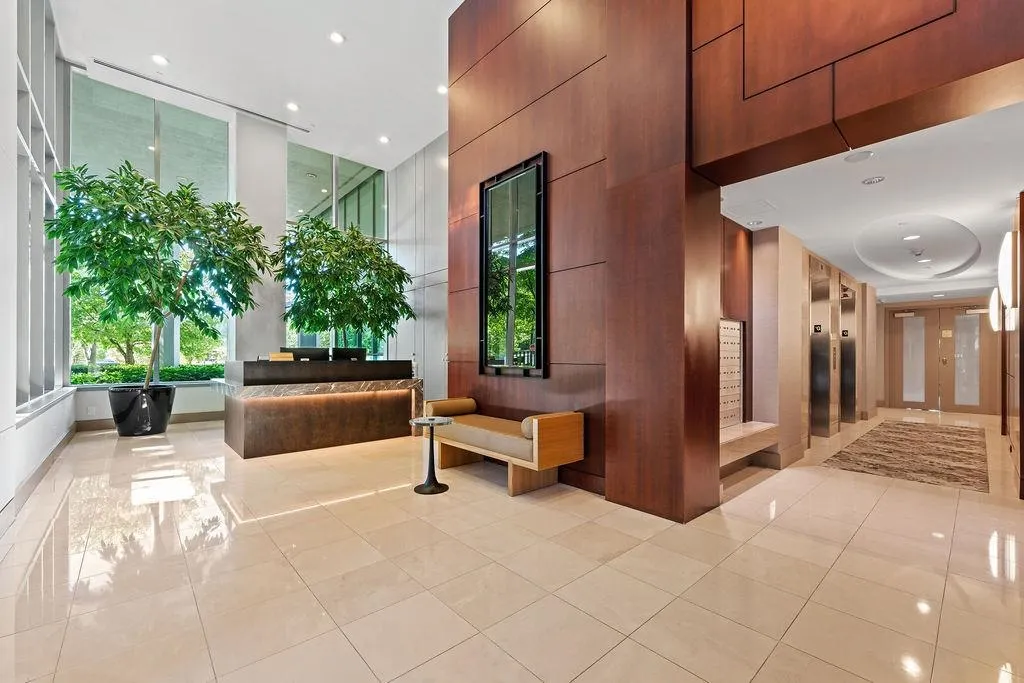 503 1777 Bayshore Drive