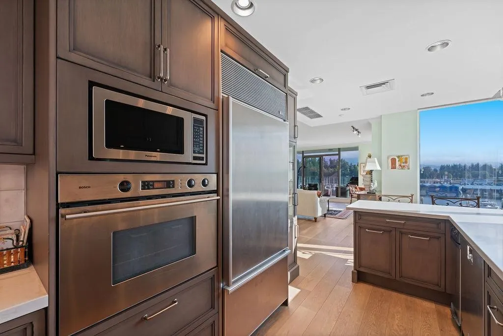 503 1777 Bayshore Drive