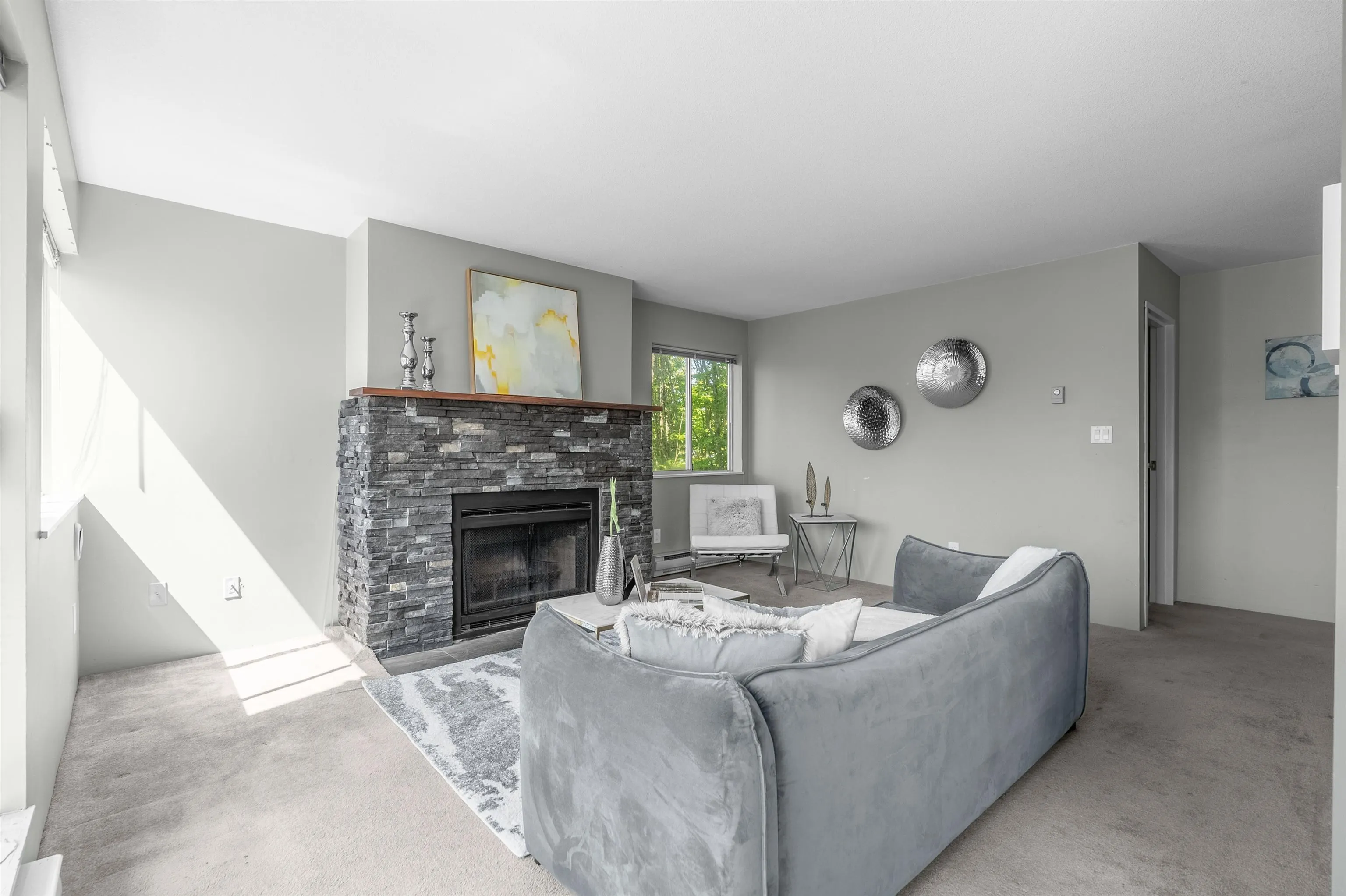 306 7431 Blundell Road