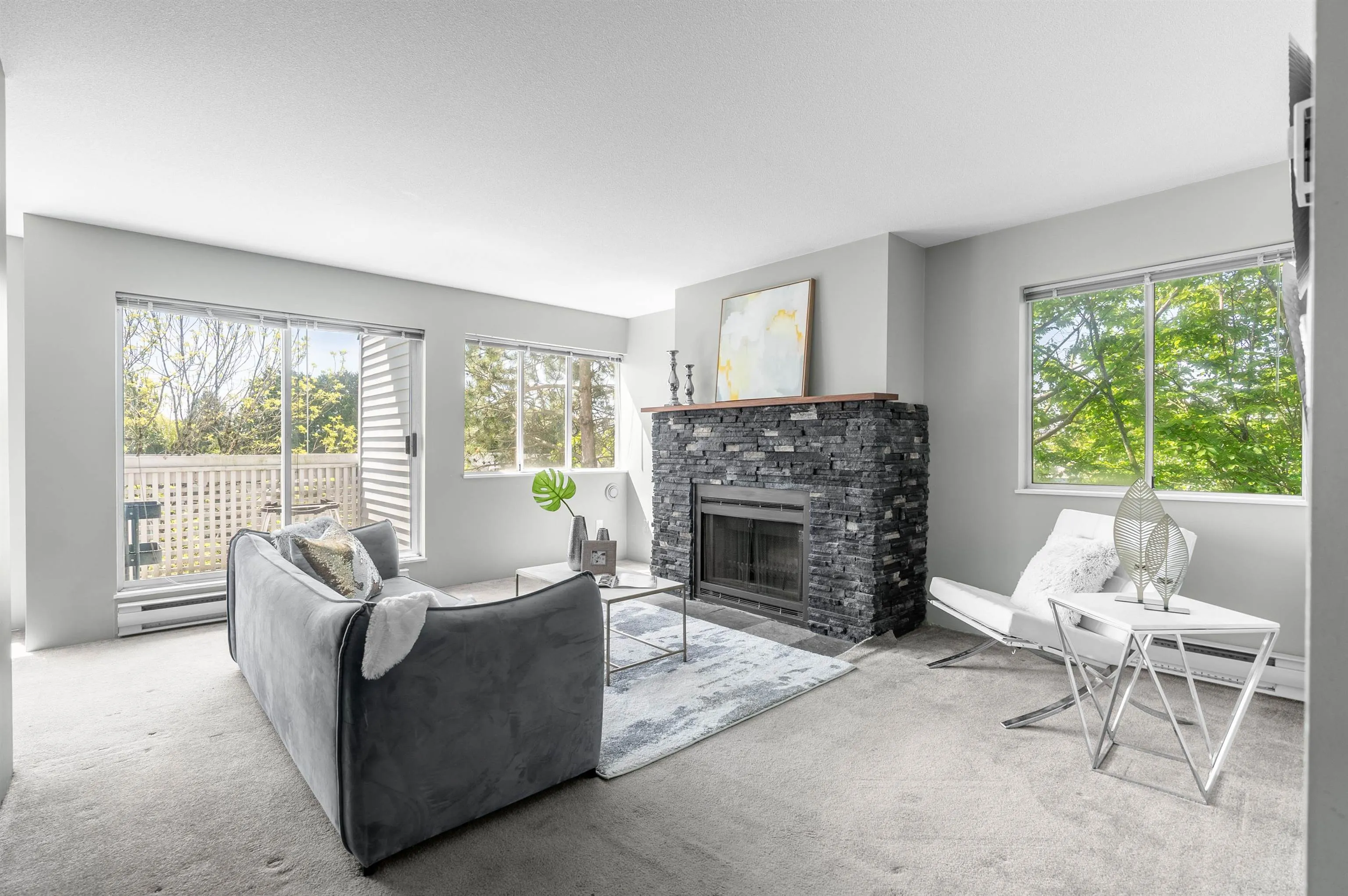 306 7431 Blundell Road