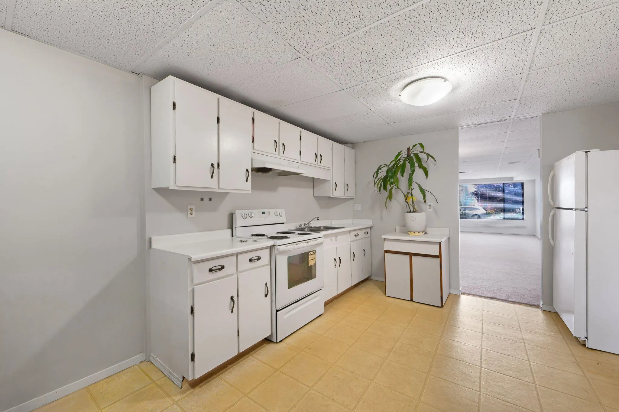 5792 Hardwick Street